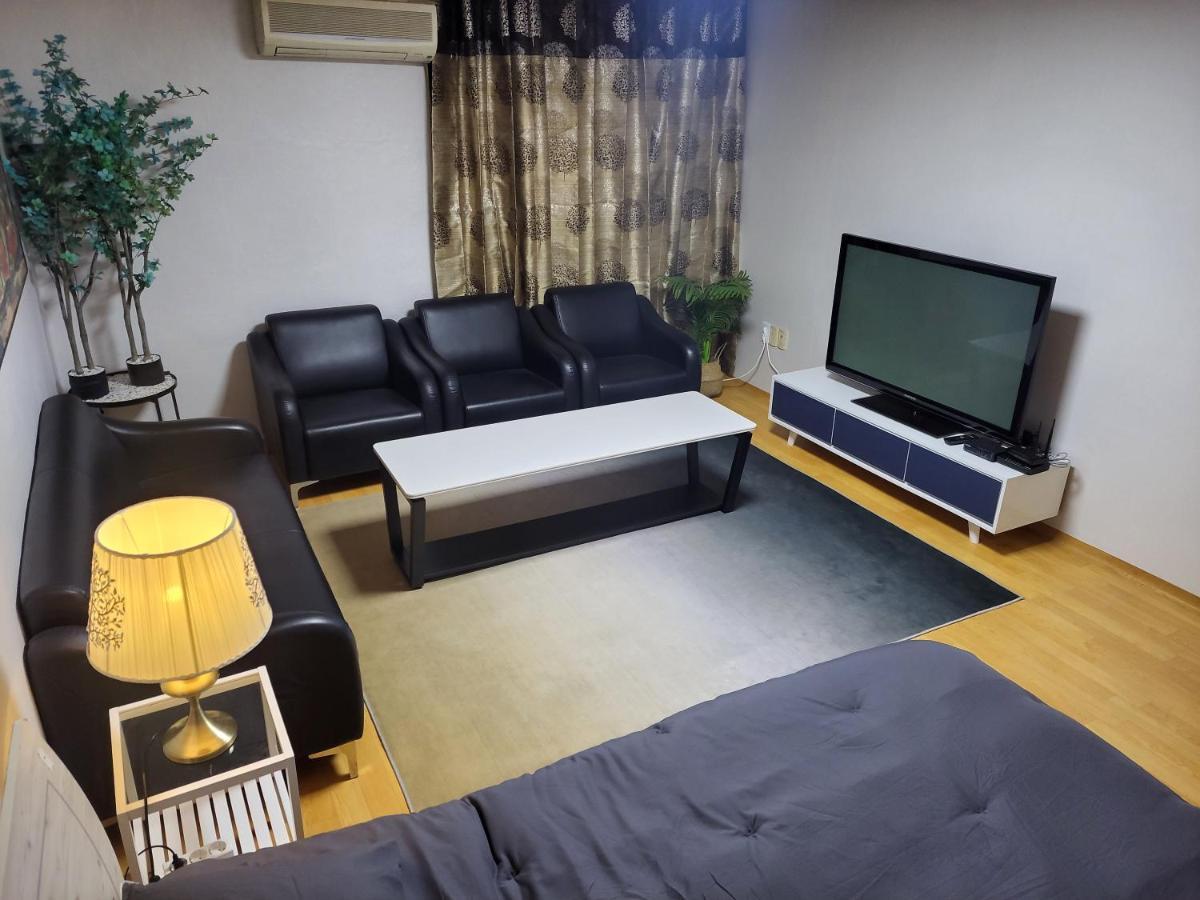 Spacious Master #5 Apartemen *