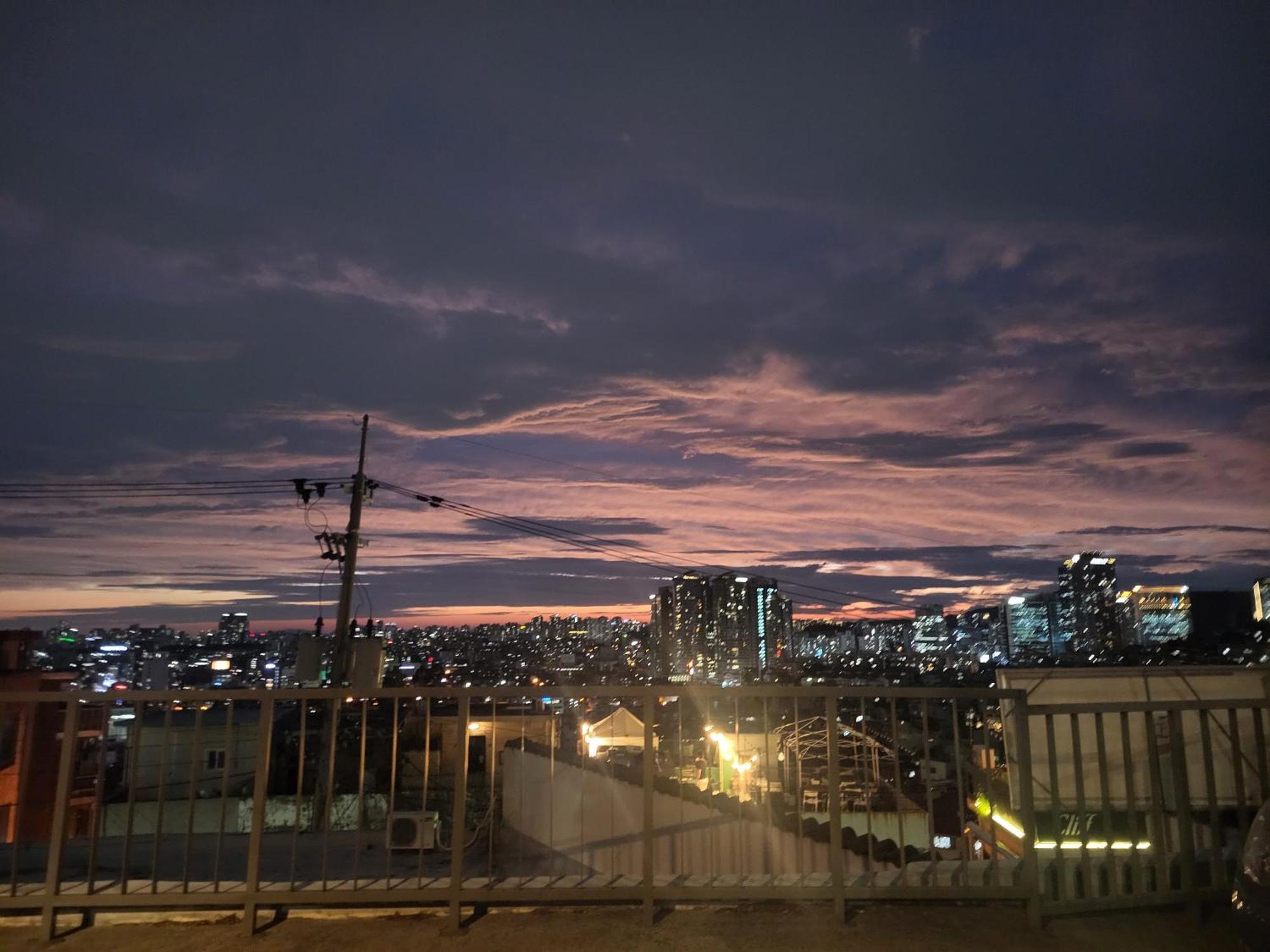 Spacious Master #5 Apartemen Seoul